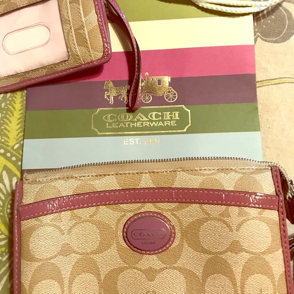 Coach wallet - Picture 1 of 1